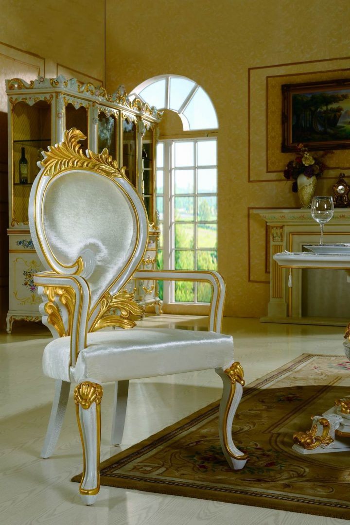 Cadeira para uma decoração barroca