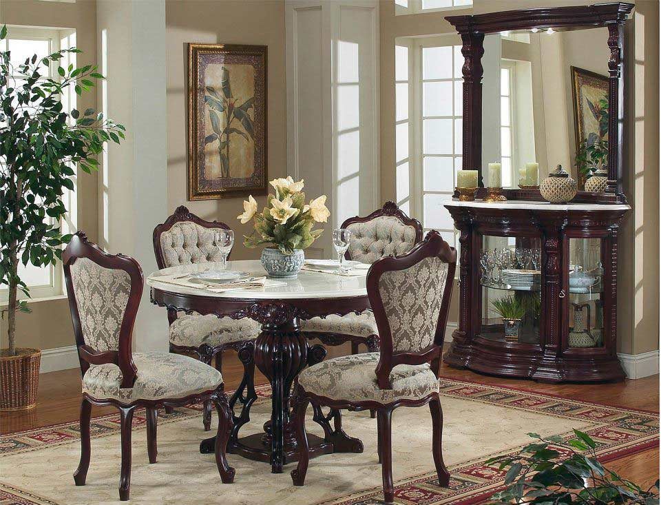 Mesa de jantar de estilo barroco