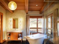 Casa de banho rústica moderna