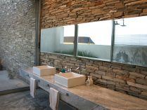 Lavatórios para uma casa de banho rústica moderna