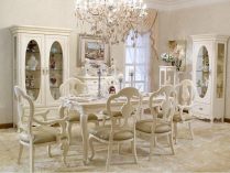 Mesa e cadeiras de jantar de estilo francês